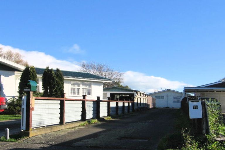 Photo of property in 17 Saturn Crescent, Milson, Palmerston North, 4414