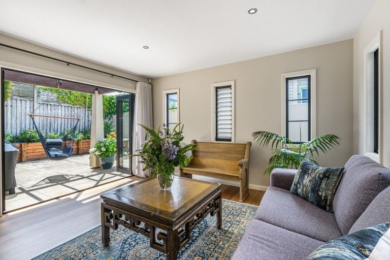 Photo of property in 7a Waterview Road, Favona, Auckland, 2024