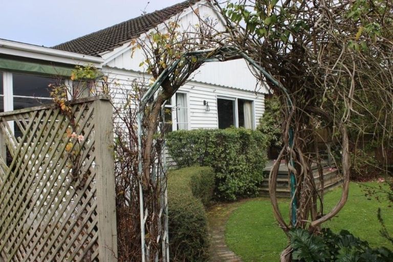 Photo of property in 28 Halton Street, Strowan, Christchurch, 8052