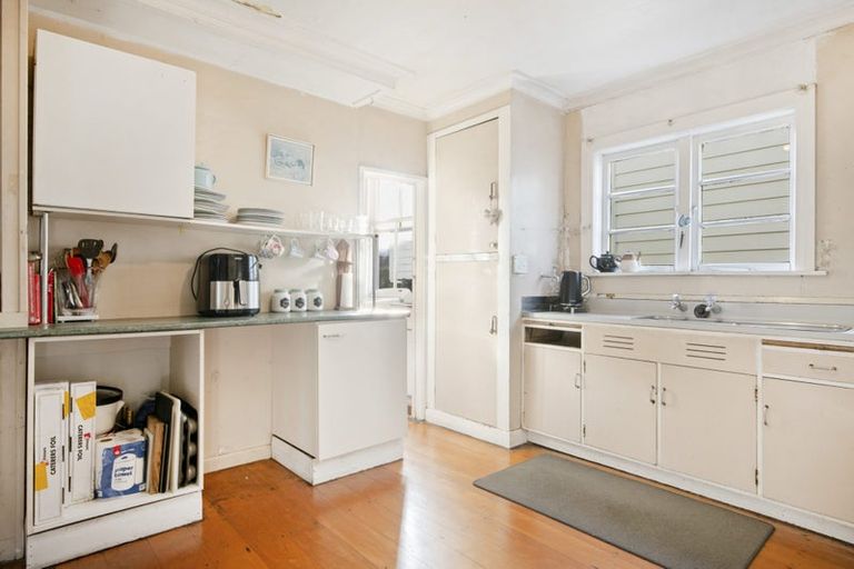 Photo of property in 16/4 Calliope Road, Devonport, Auckland, 0624