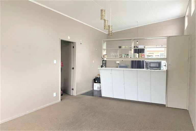 Photo of property in 2/571 Fergusson Drive, Trentham, Upper Hutt, 5018