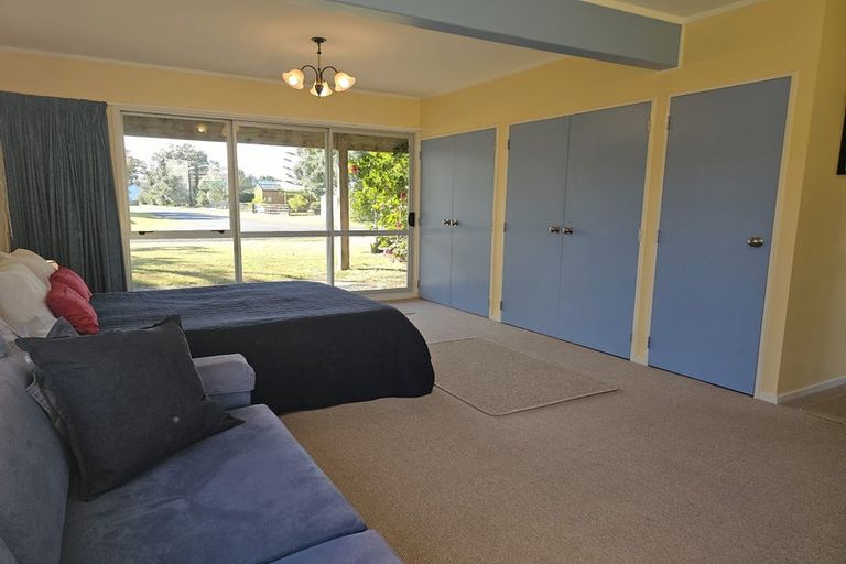 Photo of property in 20 Hardy Place, Cooks Beach, Whitianga, 3591