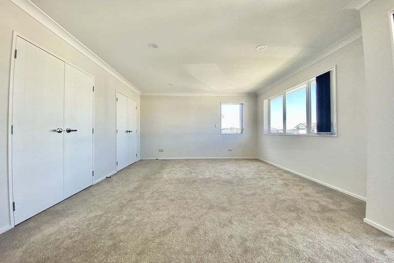 Photo of property in 70 Donegal Park Drive, Flat Bush, Auckland, 2019