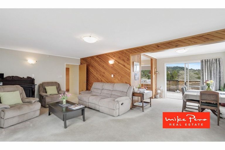 Photo of property in 65 Konini Road, Titirangi, Auckland, 0604