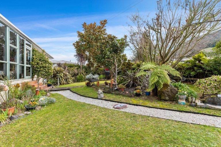 Photo of property in 14 Inverness Road, Western Heights, Rotorua, 3015