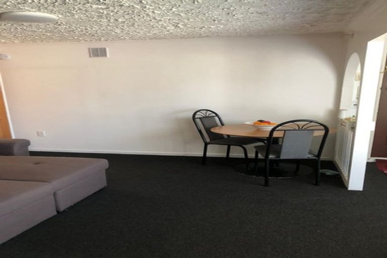 Photo of property in 113 Akaroa Drive, Maupuia, Wellington, 6022