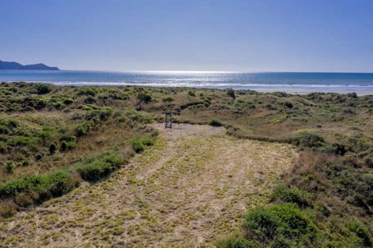 Photo of property in 47 Pingoa Lane, Peka Peka, Waikanae, 5391