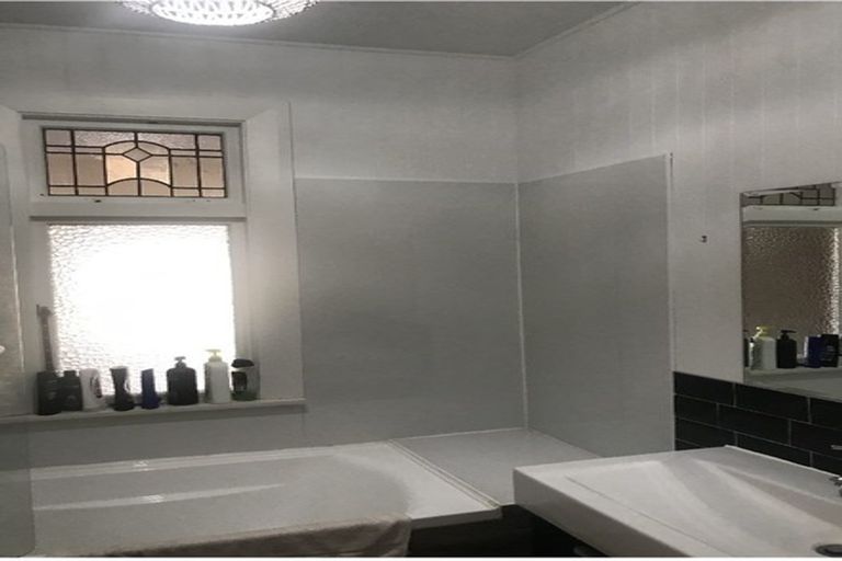 Photo of property in 360 Burnett Street, Ashburton, 7700