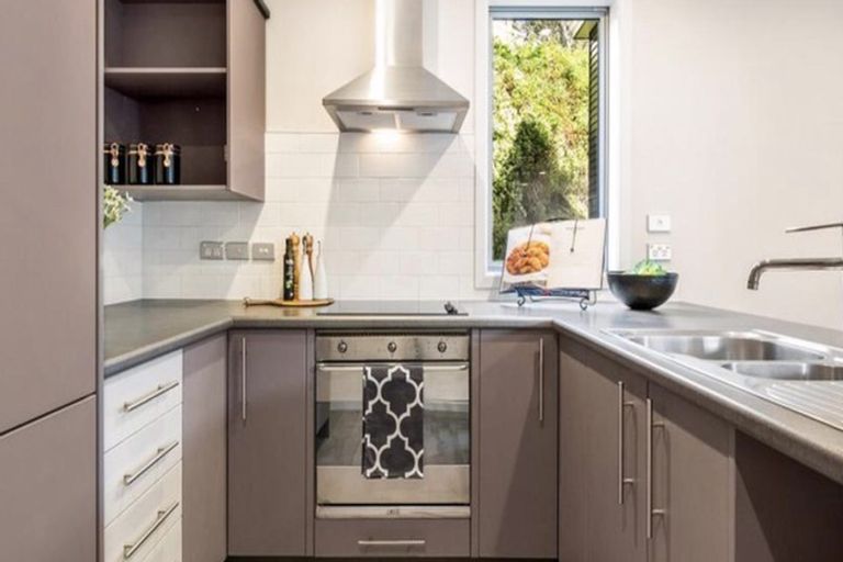 Photo of property in 16/27 The Rigi, Northland, Wellington, 6012