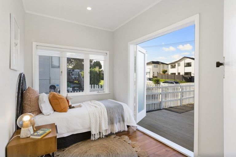 Photo of property in 41 Parker Avenue, New Lynn, Auckland, 0600