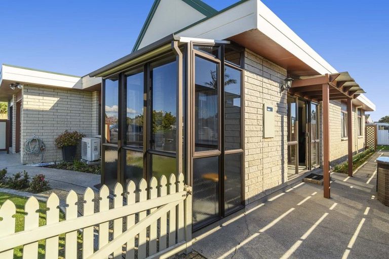 Photo of property in 17c Meadowland Street, Matua, Tauranga, 3110