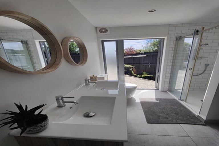 Photo of property in 2/146 Soleares Avenue, Mount Pleasant, Christchurch, 8081