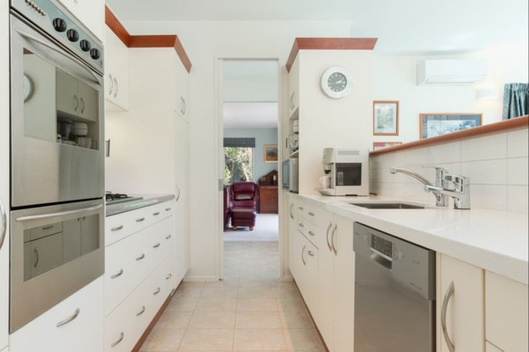 Photo of property in 113a Glenmore Street, Kelburn, Wellington, 6012