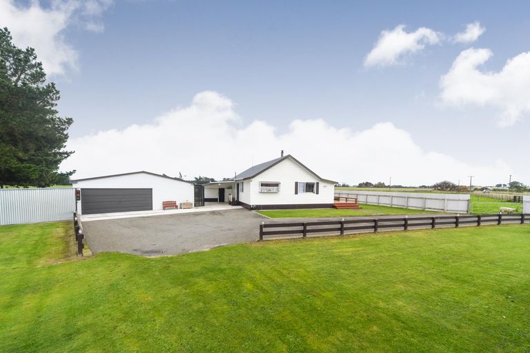 Photo of property in 873 Roberts Line, Bunnythorpe, Palmerston North, 4478