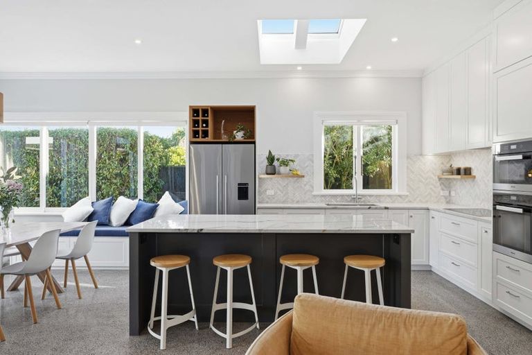 Photo of property in 45 Mozeley Avenue, Devonport, Auckland, 0624
