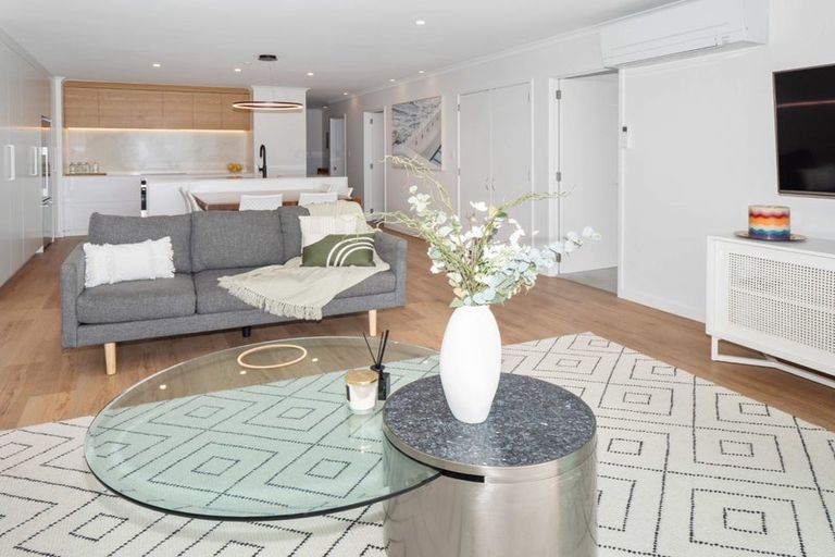 Photo of property in 204/136 Marine Parade, Mount Maunganui, 3116