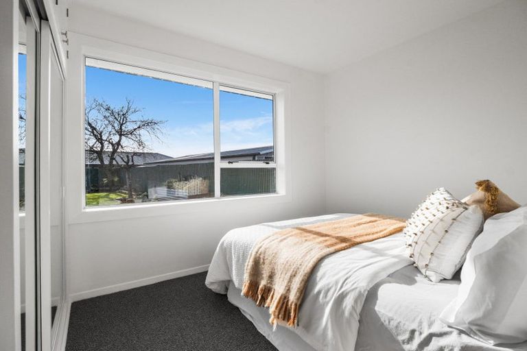 Photo of property in 67 Farquhars Road, Redwood, Christchurch, 8051