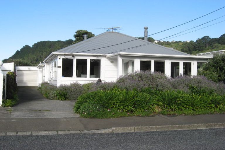 Photo of property in 50 Forres Street, Seatoun, Wellington, 6022