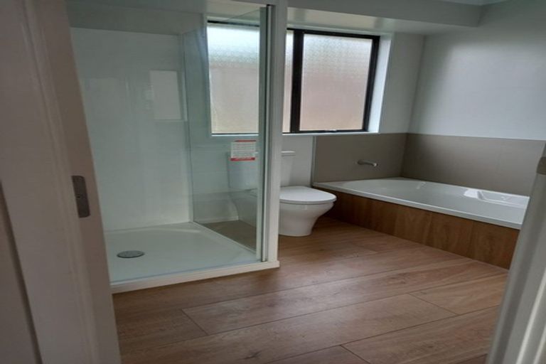 Photo of property in 2/15 Scott Road, Papakura, 2110