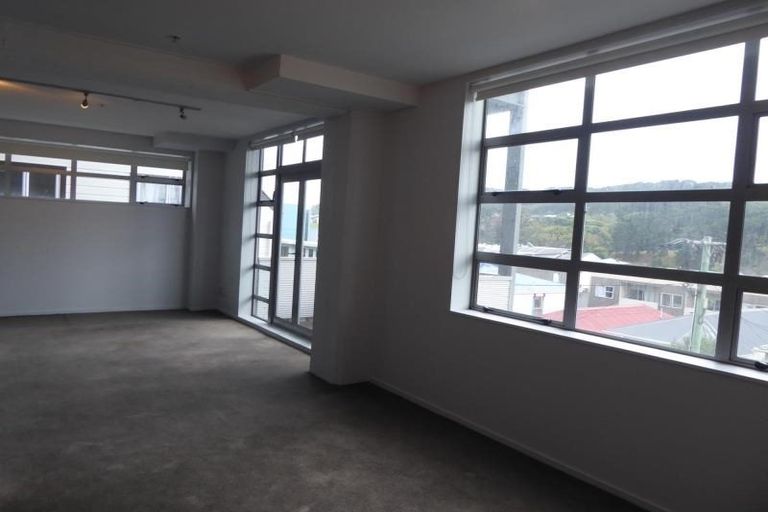 Photo of property in Vespa Apartments, 202/20 Hanson Street, Mount Cook, Wellington, 6021