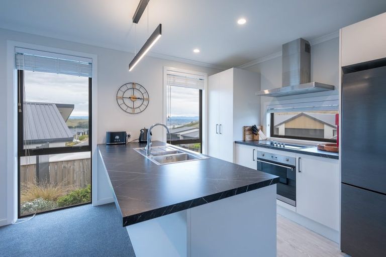 Photo of property in 25 Huntaway Close, Stoke, Nelson, 7011