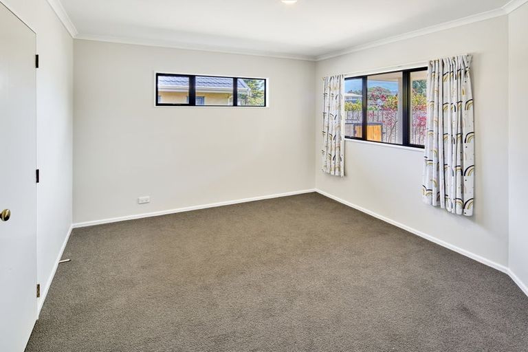 Photo of property in 59 Kapiti Crescent, Titahi Bay, Porirua, 5022