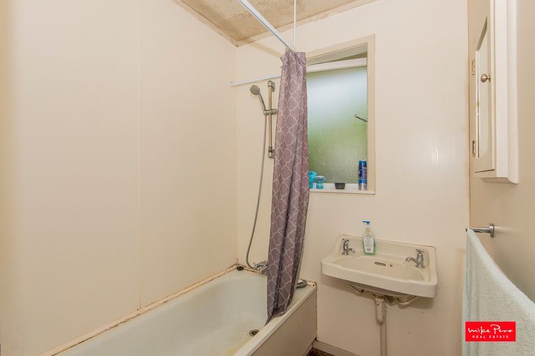 Photo of property in 18 Mcmillan Avenue, Te Kamo, Whangarei, 0112