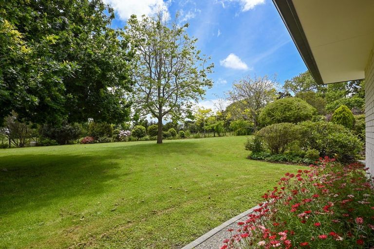 Photo of property in 230 Taupaki Road, Taupaki, Henderson, 0782