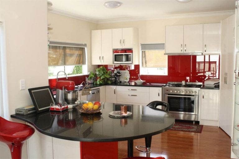 Photo of property in 30b Seacliffe Road, Hillsborough, Auckland, 1042