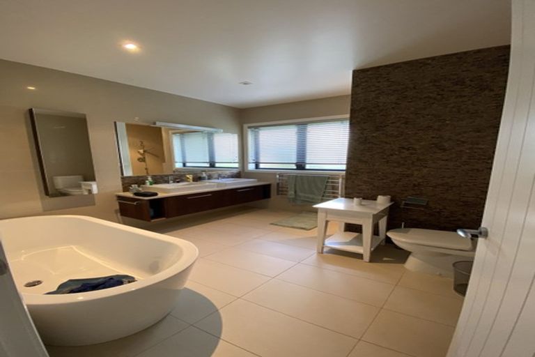 Photo of property in 127 Trigg Road, Kumeu, 0891