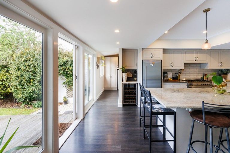 Photo of property in 73 Jickell Street, Hokowhitu, Palmerston North, 4410