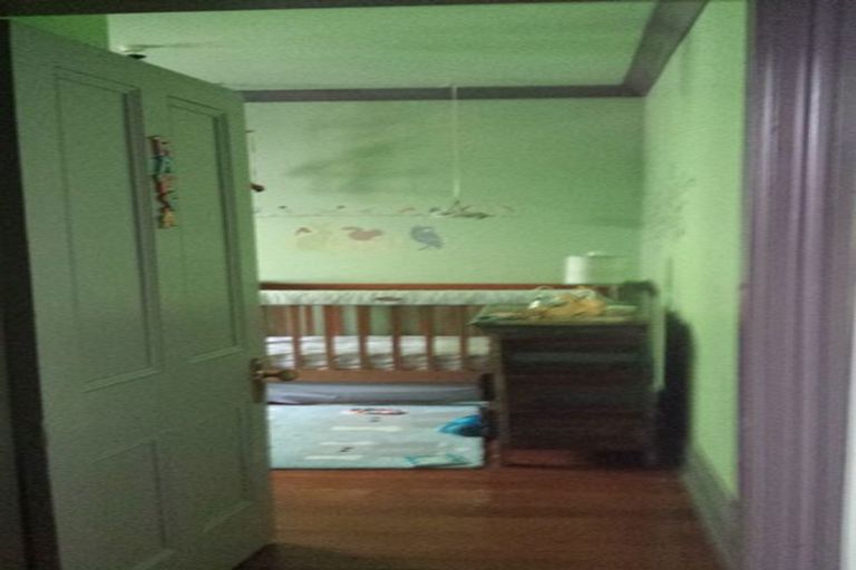 Photo of property in 1 Caprera Street, Melrose, Wellington, 6023