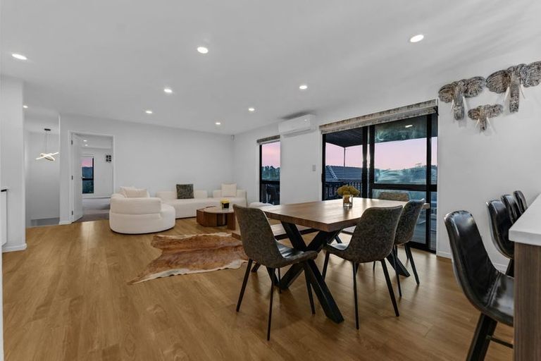 Photo of property in 32 Leathem Crescent, Pokeno, 2402