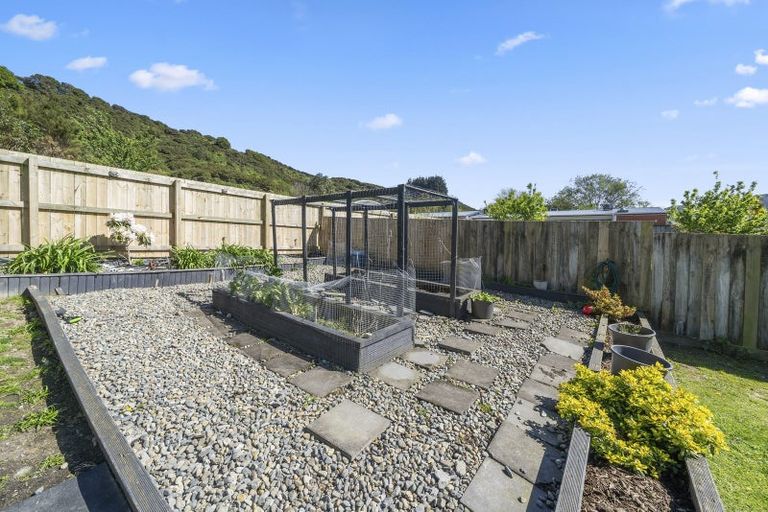 Photo of property in 203 Wellington Road, Wainuiomata, Lower Hutt, 5014