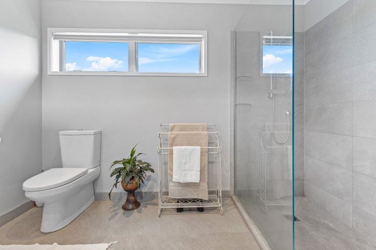 Photo of property in 1/28 Oban Road, Browns Bay, Auckland, 0630