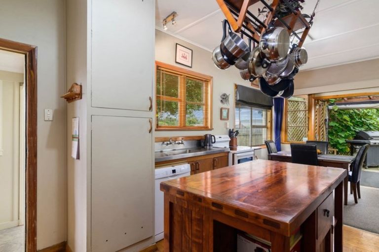 Photo of property in 38 Dickens Street, Owhata, Rotorua, 3010