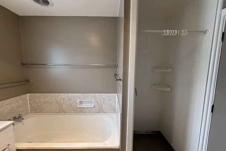 Photo of property in 41 Hounslow Street, Ilam, Christchurch, 8041