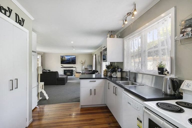 Photo of property in 79 Peel Place, Wainuiomata, Lower Hutt, 5014