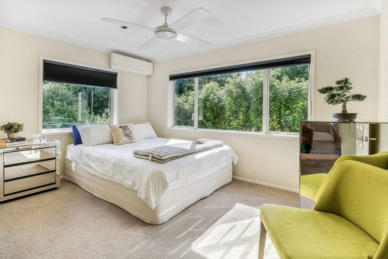 Photo of property in 5 Seymour Road, Mellons Bay, Auckland, 2014