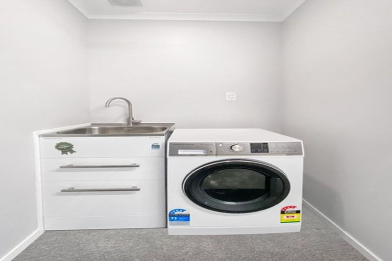 Photo of property in 9 Mawai Hakona Drive, Wallaceville, Upper Hutt, 5018