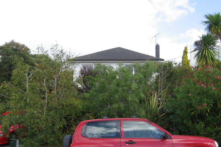 Photo of property in 51 Parr Terrace, Castor Bay, Auckland, 0620