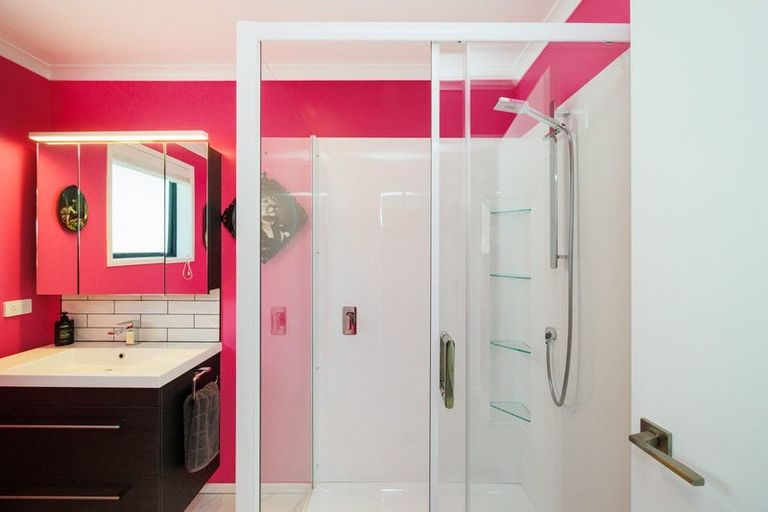 Photo of property in 10 Kereru Street, Marton, 4710