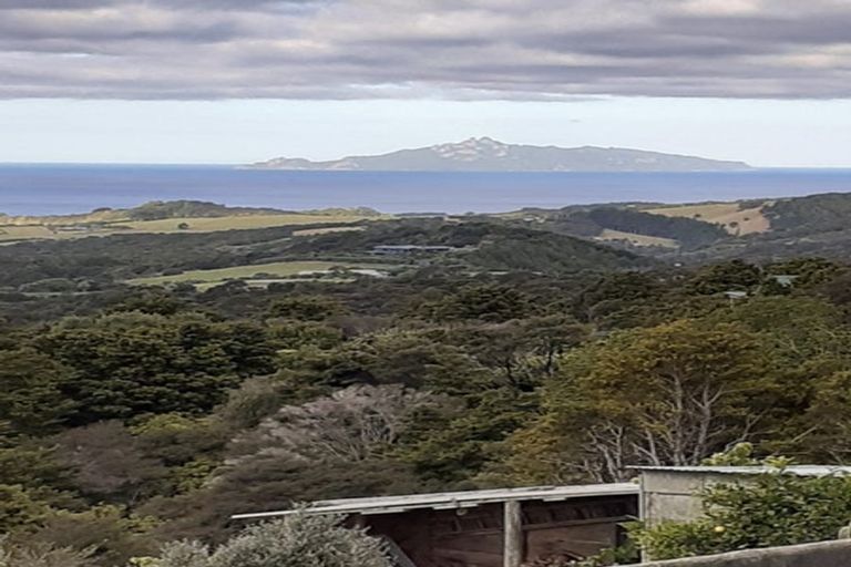 Photo of property in 275 Massey Road, Waipu, 0582