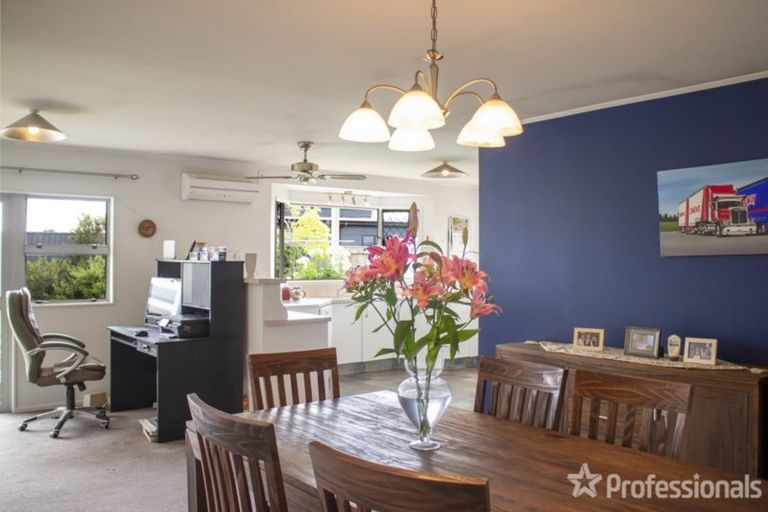 Photo of property in 90 Solway Crescent, Solway, Masterton, 5810