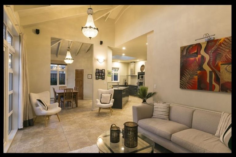 Photo of property in 82 Jubilee Road, Khandallah, Wellington, 6035