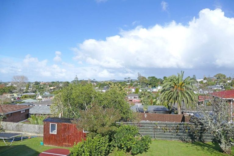Photo of property in 14a Bridge Avenue, Te Atatu South, Auckland, 0610