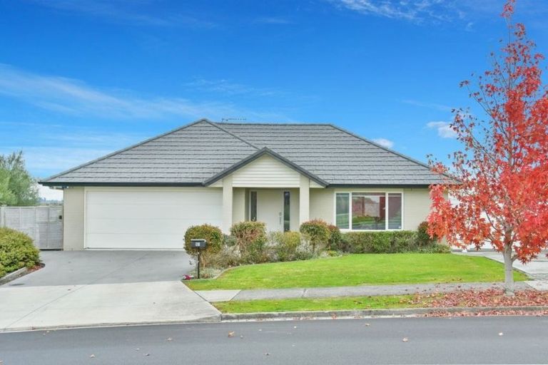 Photo of property in 91 Parkhaven Drive, Rosehill, Papakura, 2113