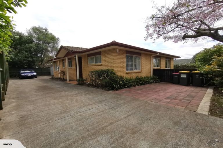 Photo of property in 49 Crawford Avenue, Mangere Bridge, Auckland, 2022