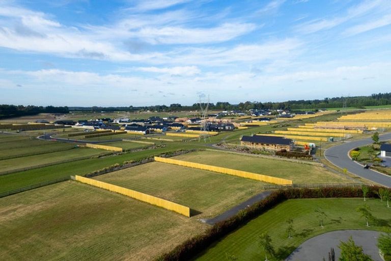 Photo of property in 125 Silver Peaks Drive, West Melton, 7618