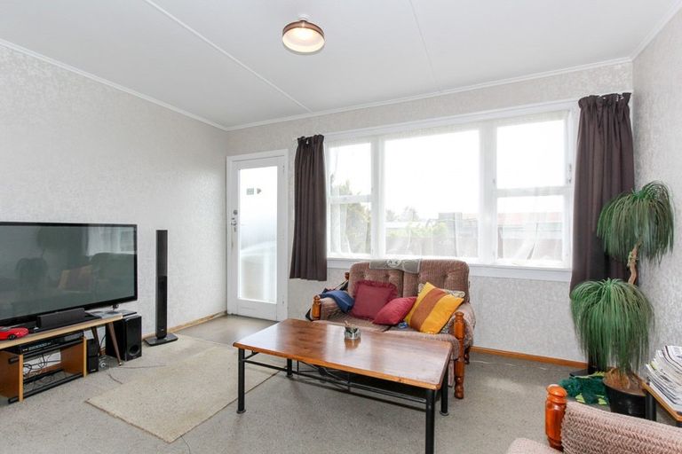 Photo of property in 278 Mangorei Road, Merrilands, New Plymouth, 4312